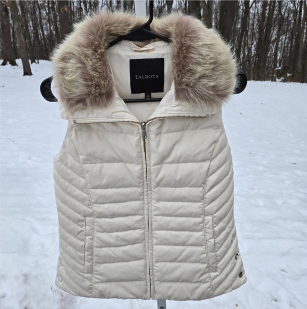 Talbots Ivory Down Puffer Vest Removable Faux Fur Collar Trim Zip Front XS READ